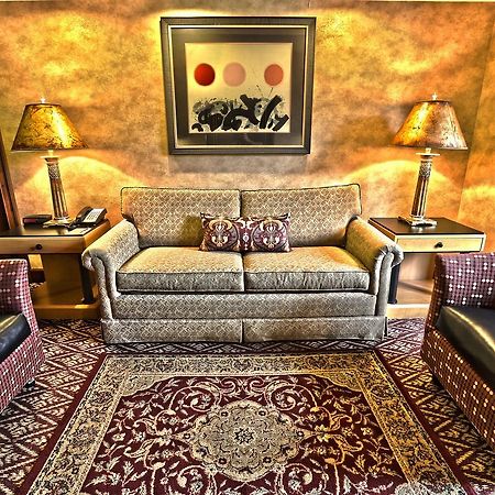 The Bertram Inn & Conf Ctr Trademark Collection By Wyndham Aurora Extérieur photo