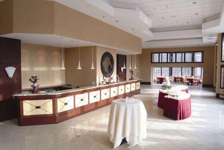 The Bertram Inn & Conf Ctr Trademark Collection By Wyndham Aurora Extérieur photo